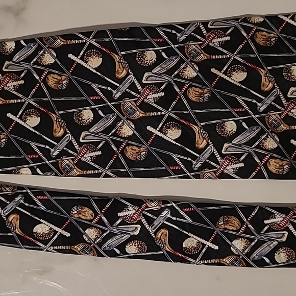 Cromley & Finch London All Silk Black Golf Clubs Necktie Novelty Professional - Picture 4 of 5
